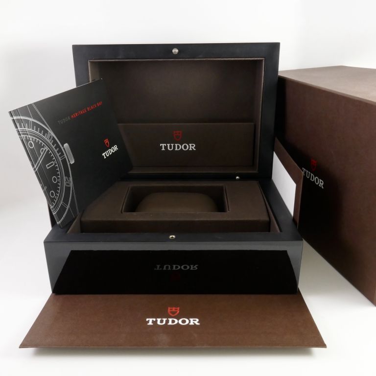 Tudor box Heritage Black Bay 41 mm model complete with booklet